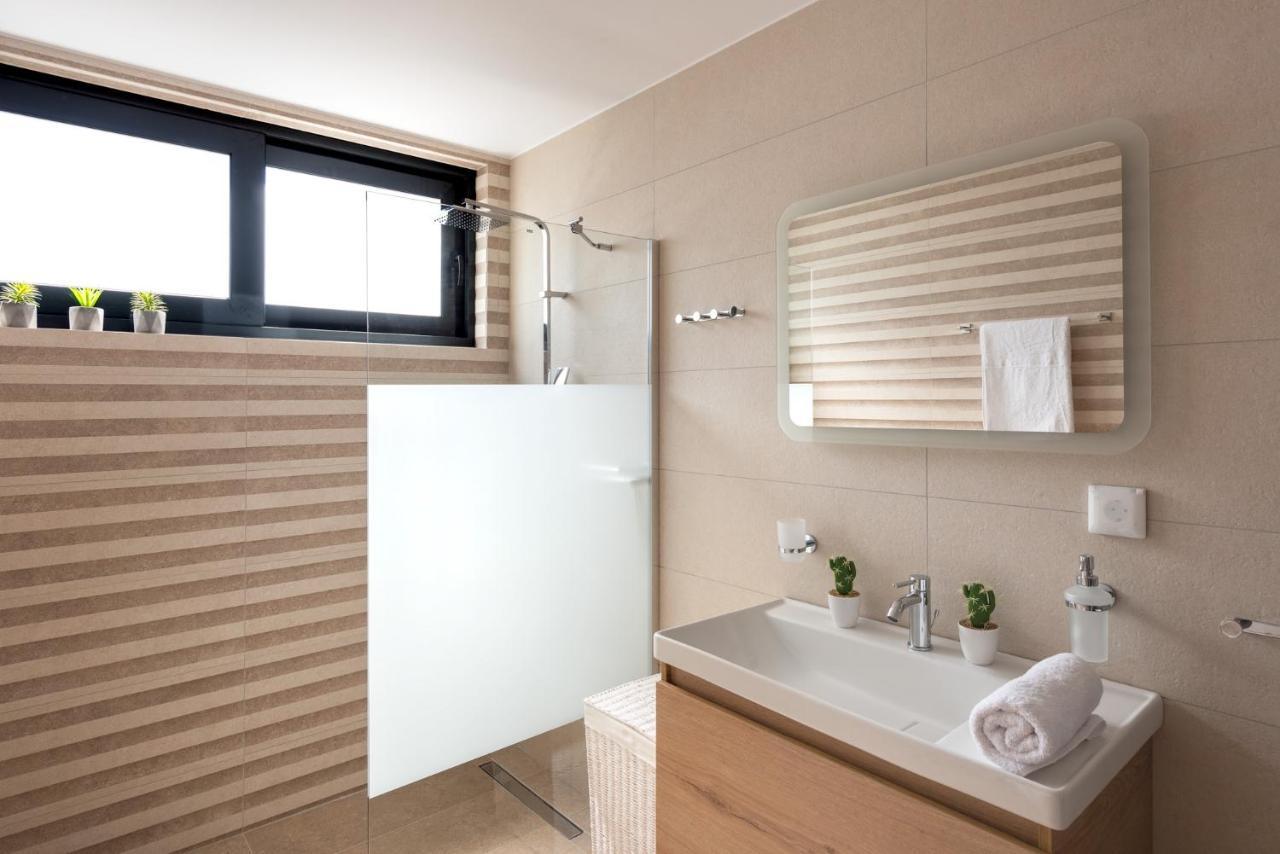 Aquarama Pool Apartments Иксиа Экстерьер фото